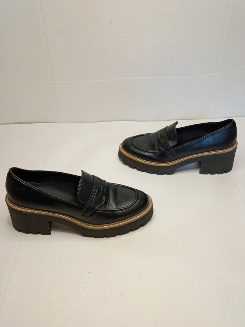 DV by Dolce Vita Tammy Black Chunky Lug Sole Penny Loafers Size 10 - Picture 3 of 7